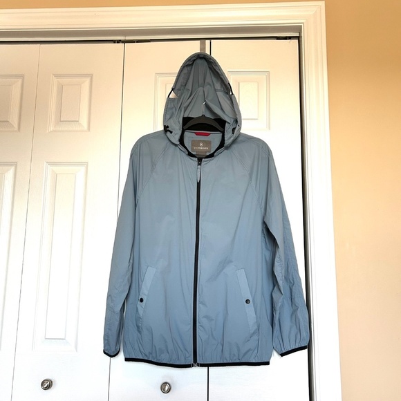 Victorinox (Swiss Army) Women’s Packable Lightweight Windbreaker Jacket SizeL - Picture 2 of 15